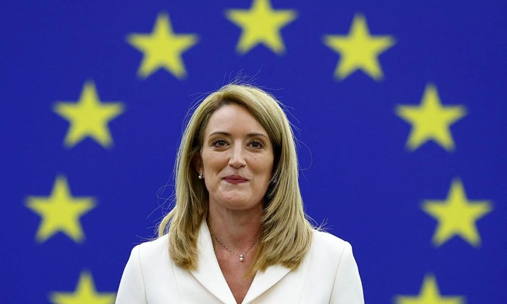 Μέτσολα: Υπέβαλε και τυπικά την υποψηφιότητά της για την προεδρία του Ευρωπαϊκού Κοινοβουλίου